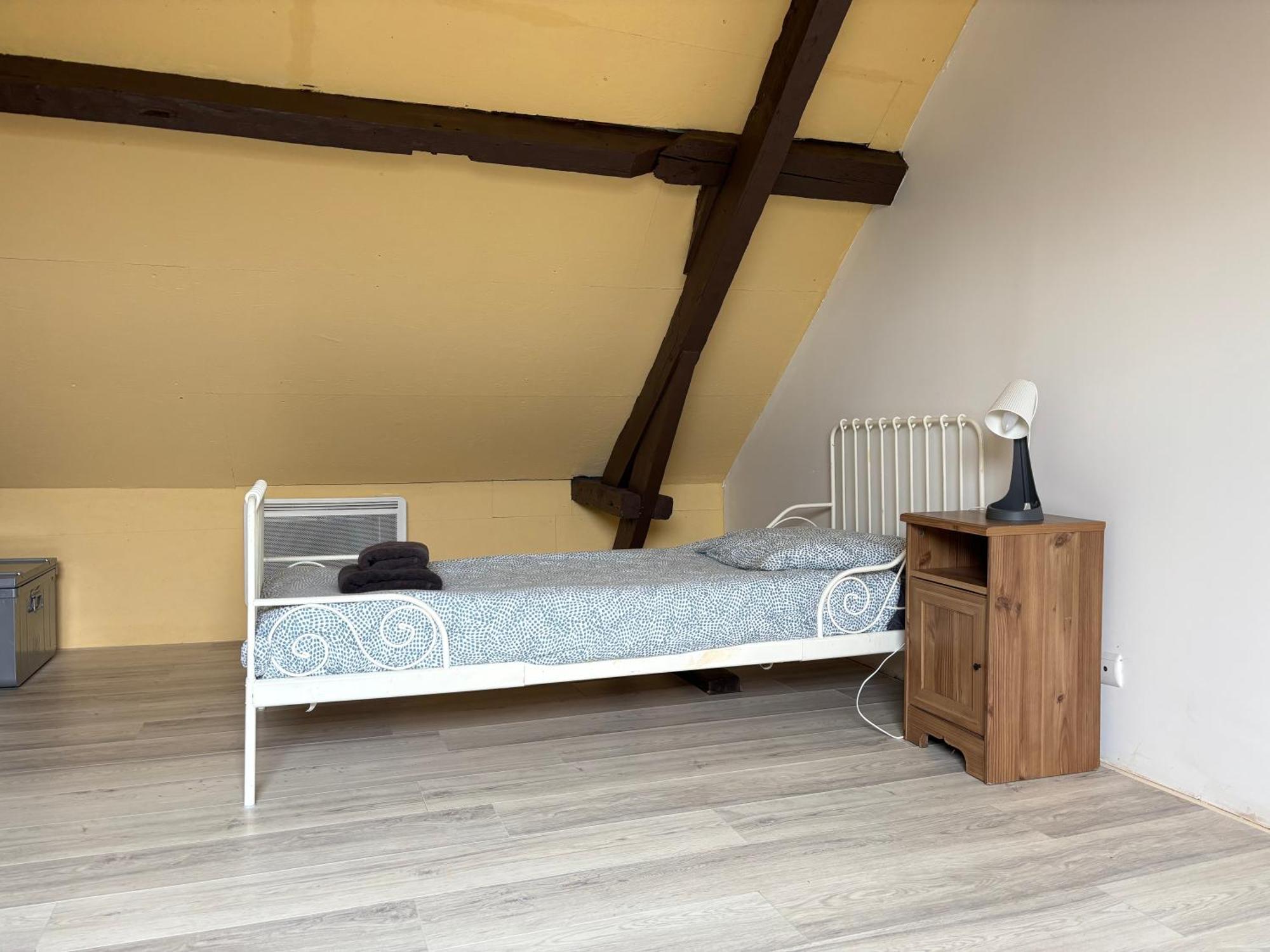 Spacious Omaha Duplex: 4-bedroom Retreat With Terrace Apartment Vierville-sur-Mer